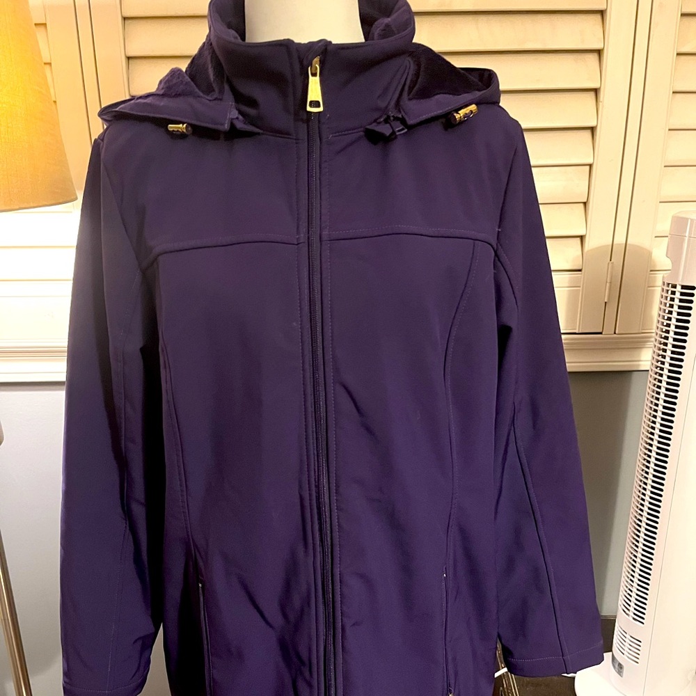 Size L Purple Northern Reflections Zip up Fleece lined jacket with pockets!